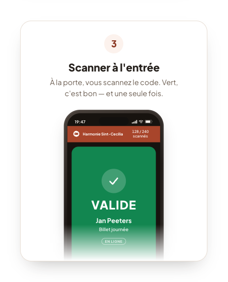 Un téléphone qui scanne un billet à l'entrée et affiche le vert.